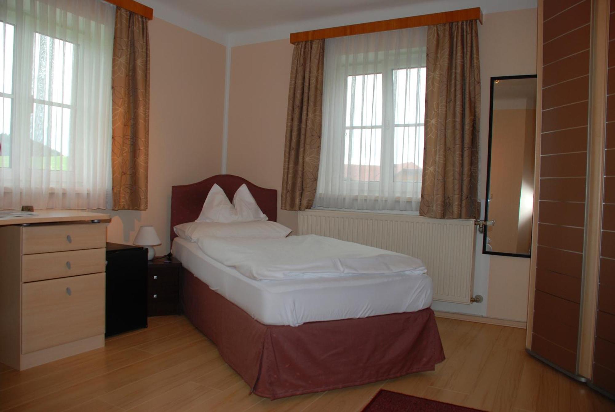 Landhaus Brieger Henndorf am Wallersee Chambre photo