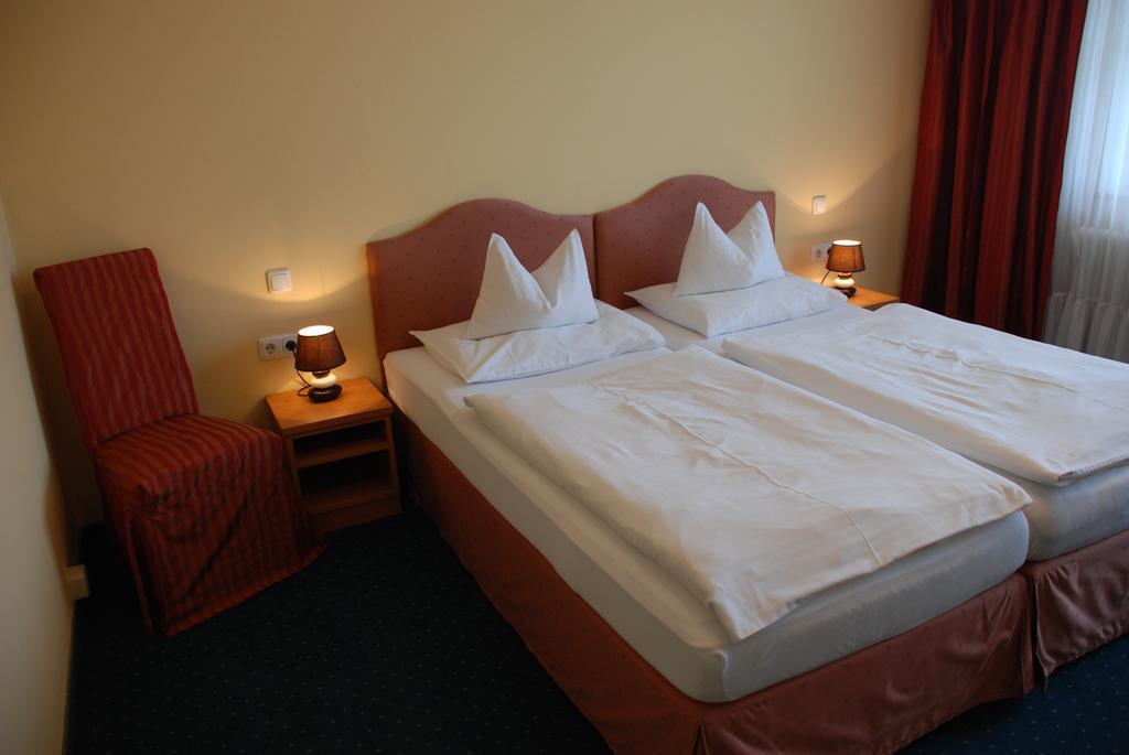 Landhaus Brieger Henndorf am Wallersee Chambre photo
