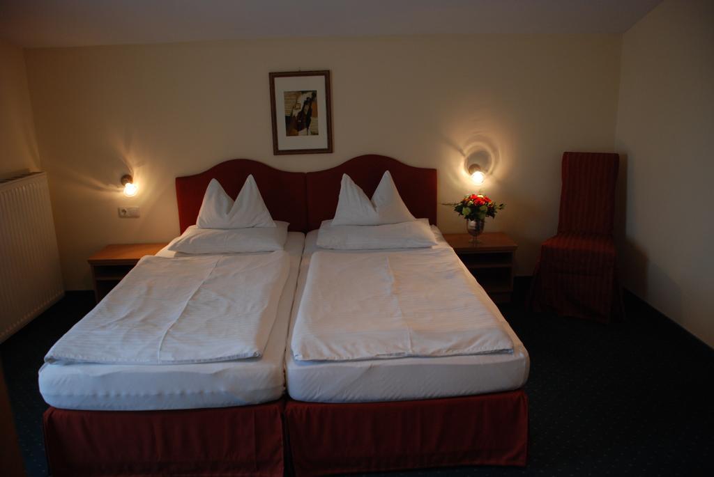 Landhaus Brieger Henndorf am Wallersee Chambre photo